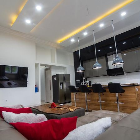 Tower Szeged Belvarosi Exkluziv Panoramas Apartman - Free Parking Zewnętrze zdjęcie