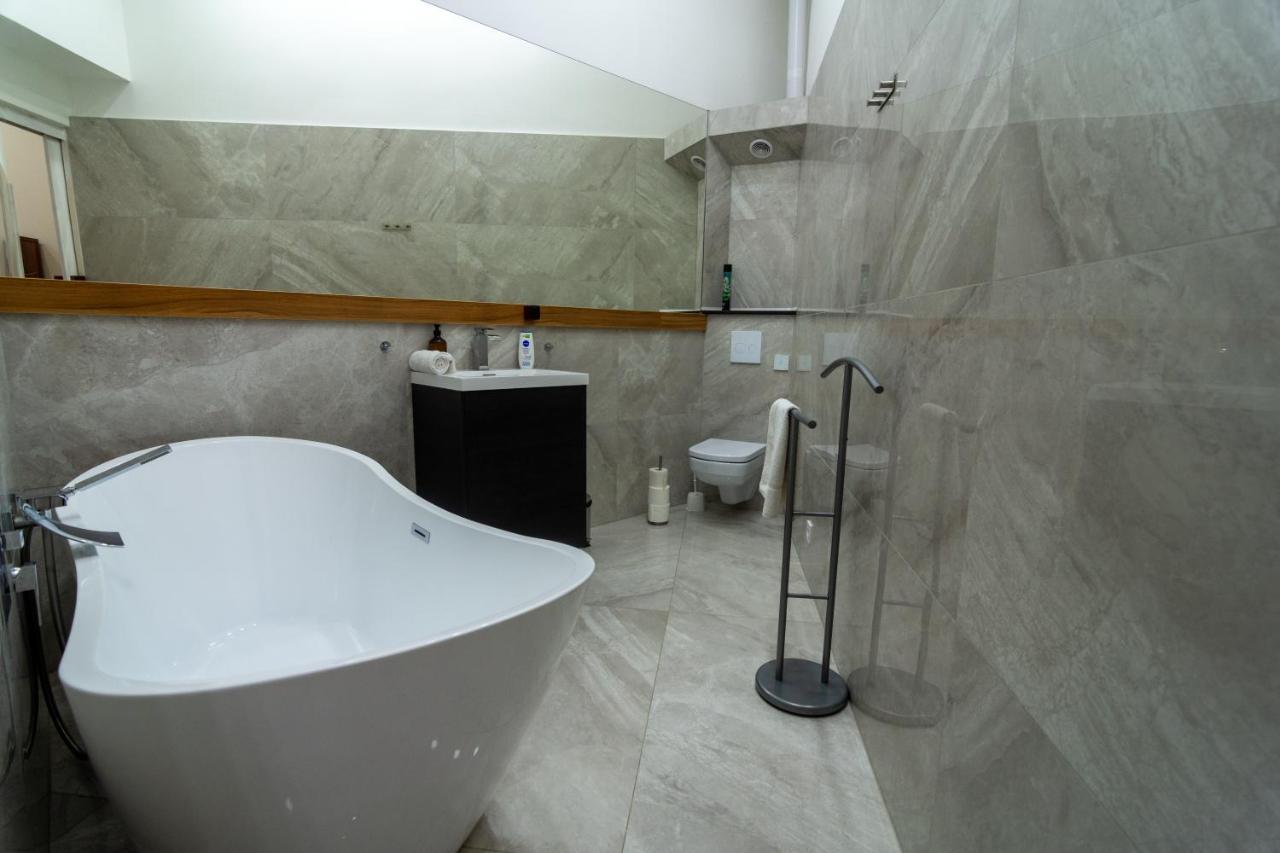 Tower Szeged Belvarosi Exkluziv Panoramas Apartman - Free Parking Zewnętrze zdjęcie