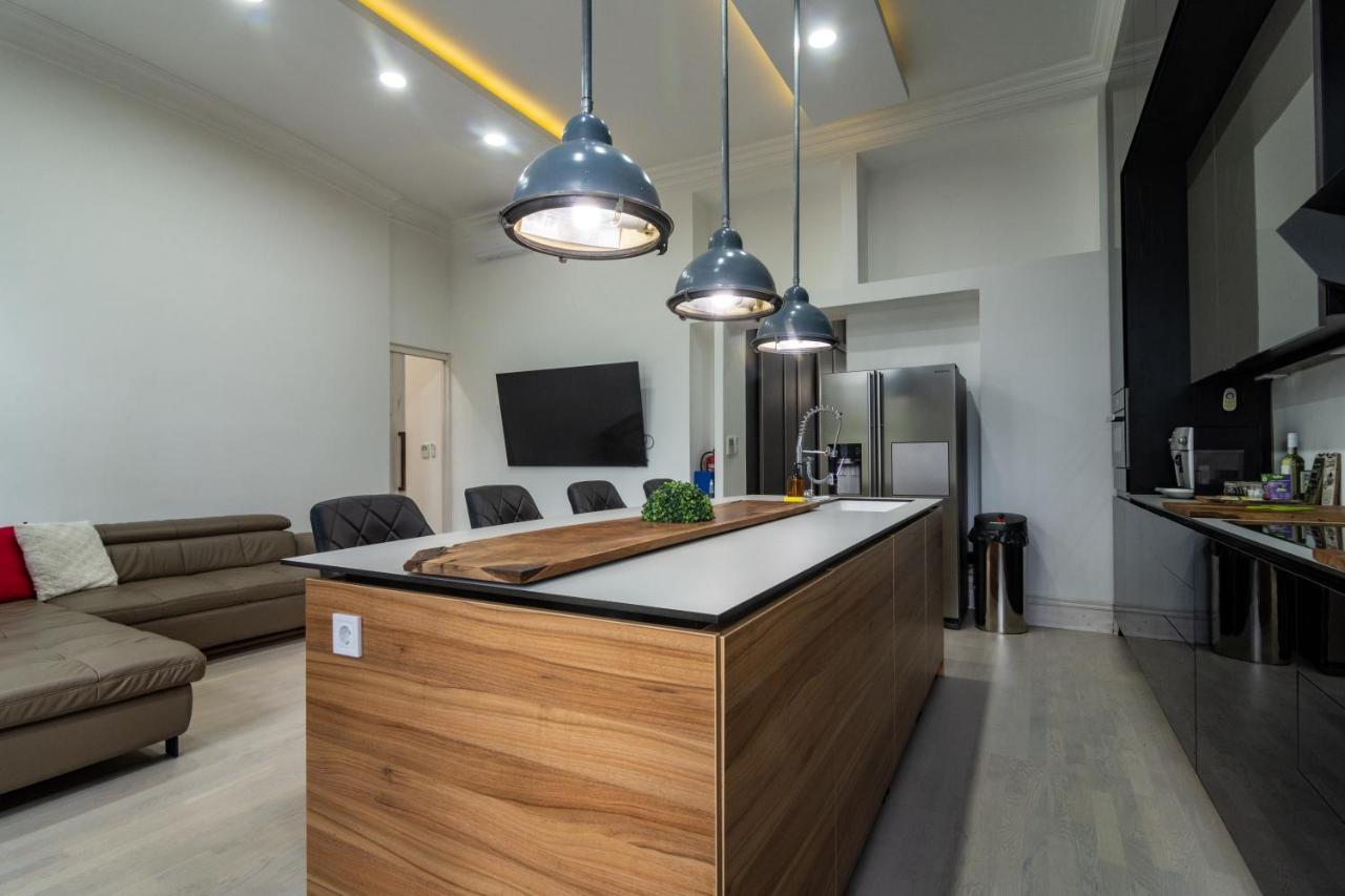 Tower Szeged Belvarosi Exkluziv Panoramas Apartman - Free Parking Zewnętrze zdjęcie