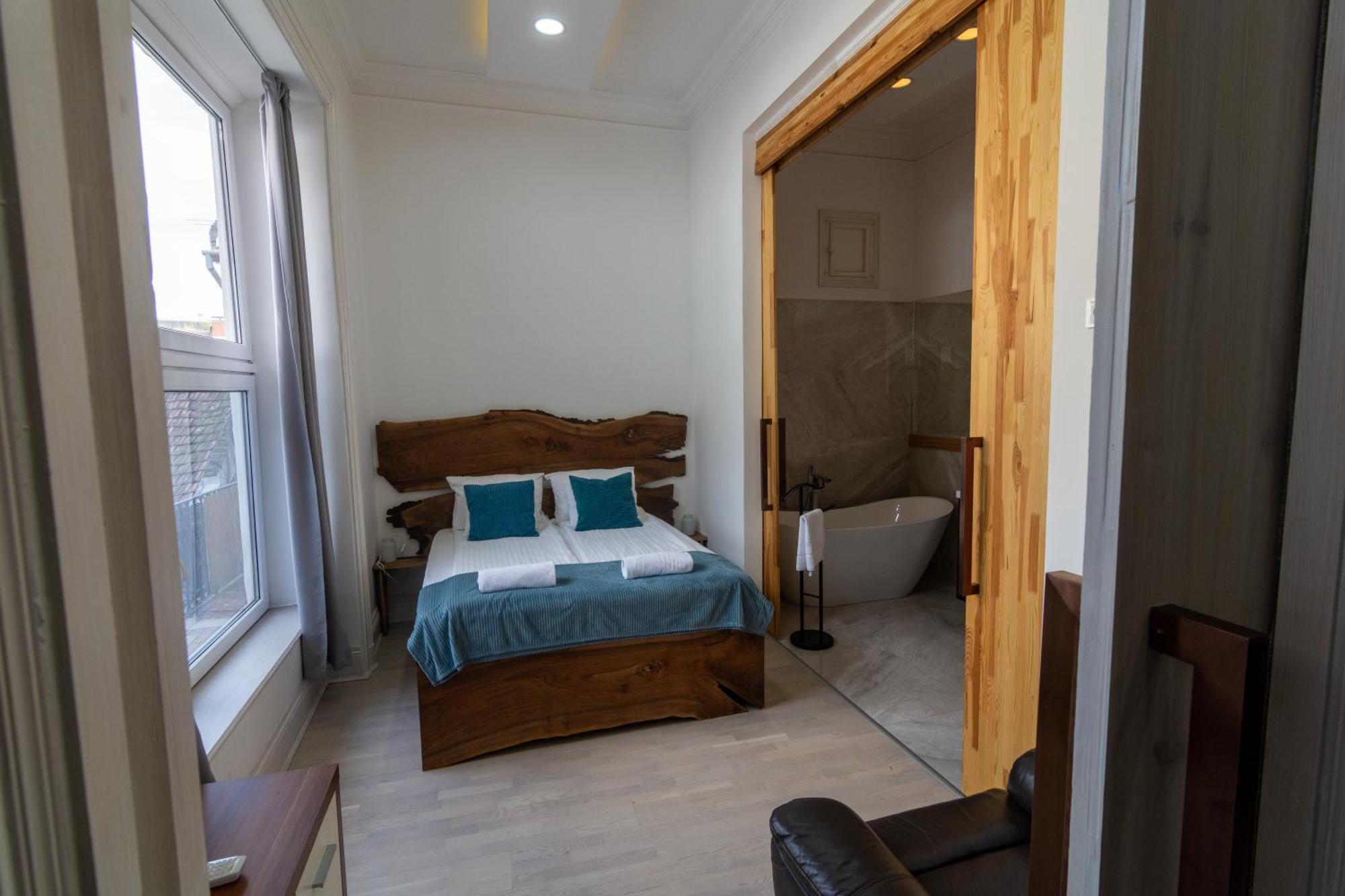 Tower Szeged Belvarosi Exkluziv Panoramas Apartman - Free Parking Zewnętrze zdjęcie